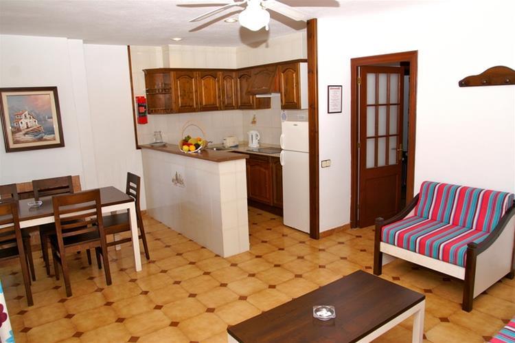 Hotel Bahia Park Cala En Porter  Interior foto