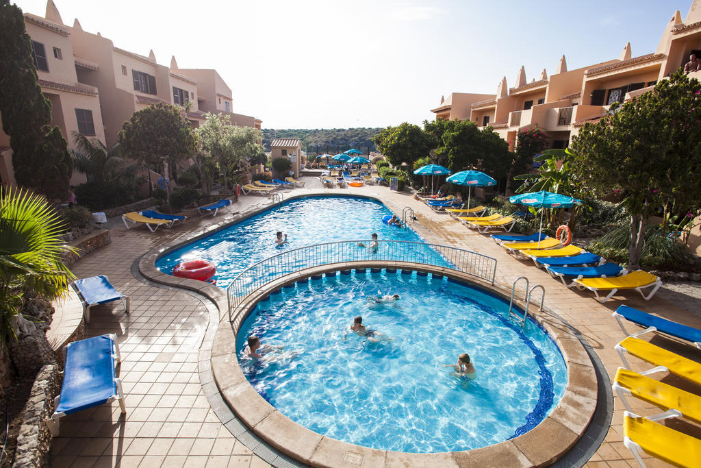 Hotel Bahia Park Cala En Porter  Exterior foto
