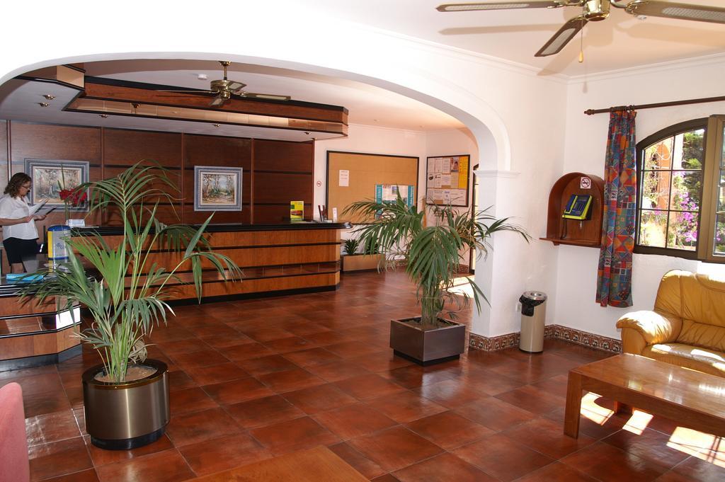 Hotel Bahia Park Cala En Porter  Exterior foto