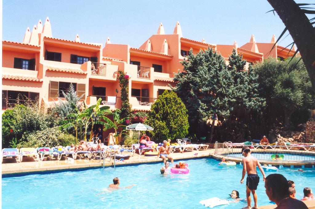 Hotel Bahia Park Cala En Porter  Exterior foto