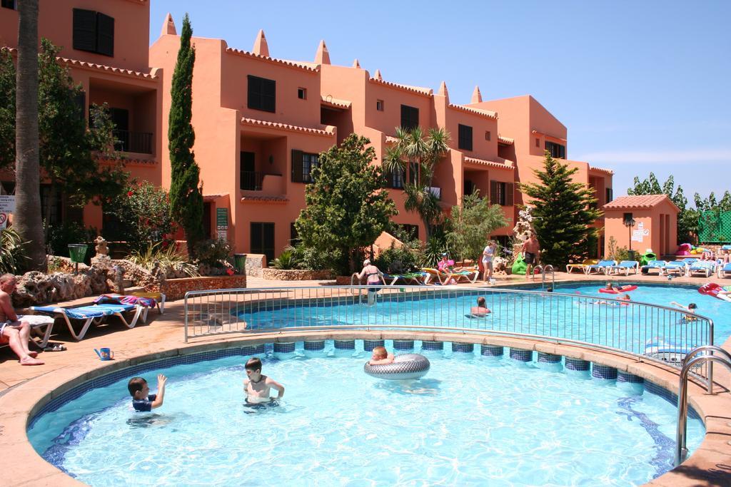 Hotel Bahia Park Cala En Porter  Exterior foto