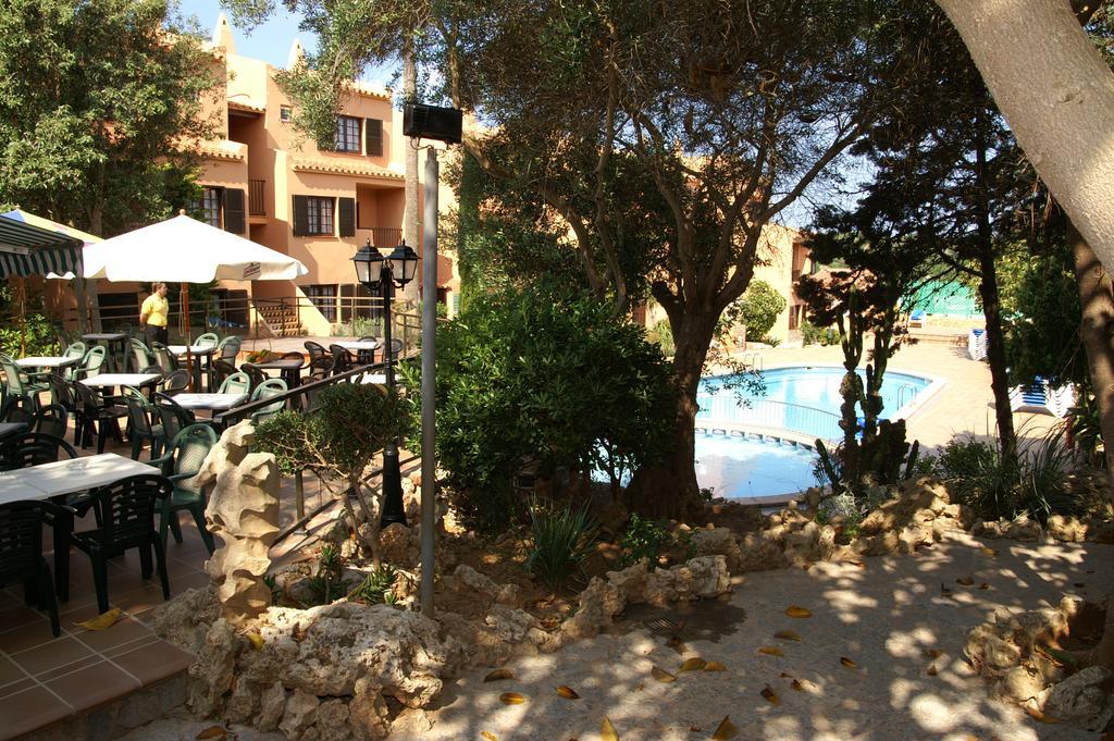 Hotel Bahia Park Cala En Porter  Exterior foto